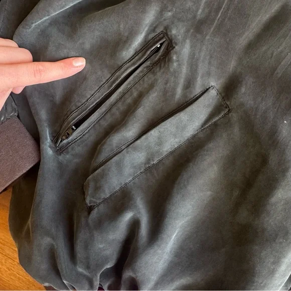 Vintage Quick Reflex 100% Silk Bomber Jacket Black Lightweight Zip Up Minimalist - Picture 6 of 8